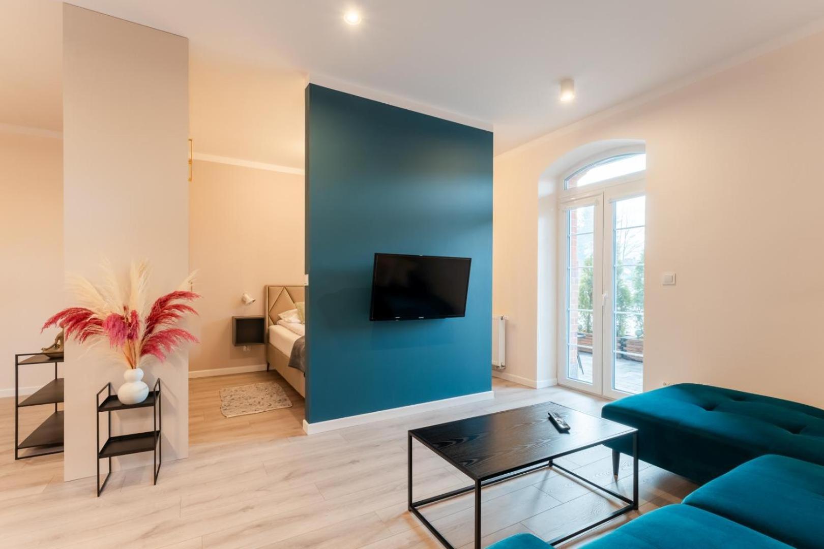 Apartament Smile - Z Prywatnym Monitorowanym Parkingiem By Spaceapart Jelenia Góra Kültér fotó